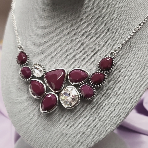 NWT Paparazzi purple silver rhinestone necklace